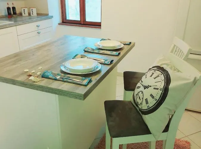 Nona Marija Ρόβινι